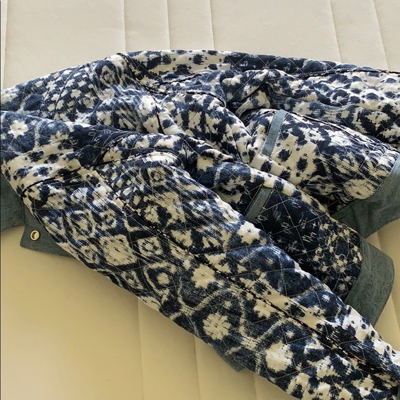 Jacket - Picture 5 of 9